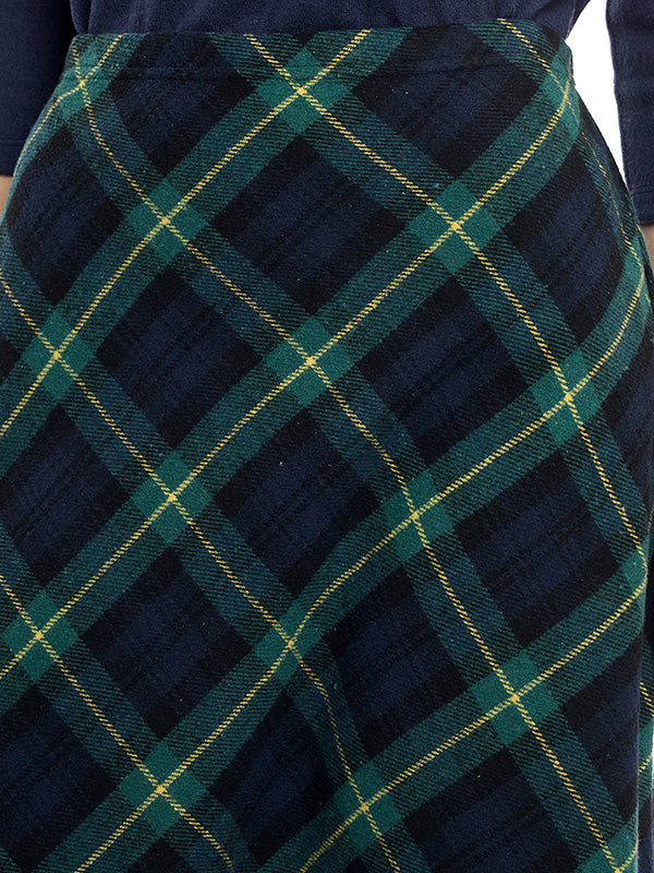 Falda de Tafetán Estampado Escocés, Silueta Circular y Largo 3/4