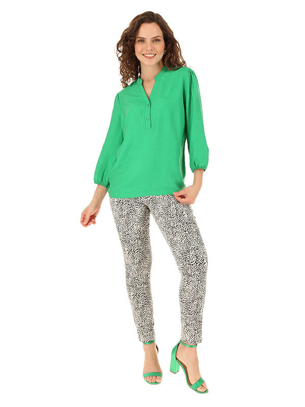 Blusa con escote redondo