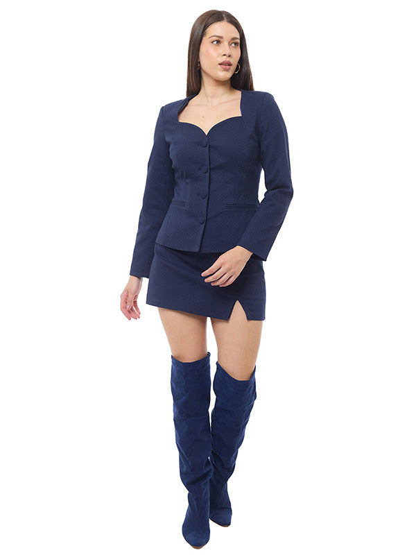 Saco Estilo Blusa con Escote Corazón y Corte Ceñido