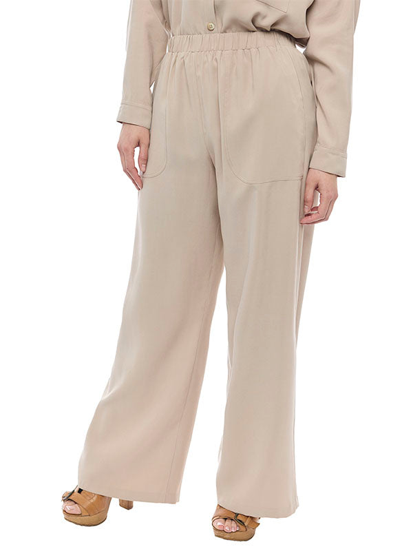 Pantalón Amplio con Bolsas de Parche