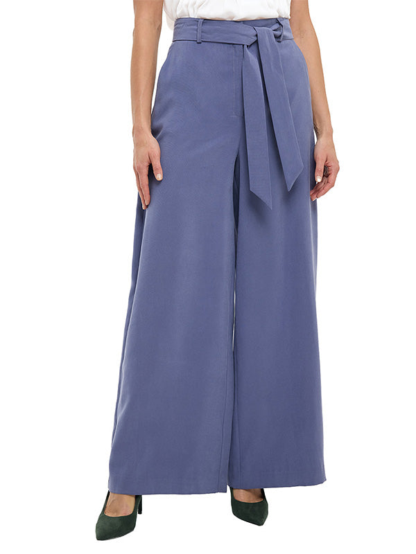 Pantalón de pierna amplia con bolsas funcionales y cinta de amarre