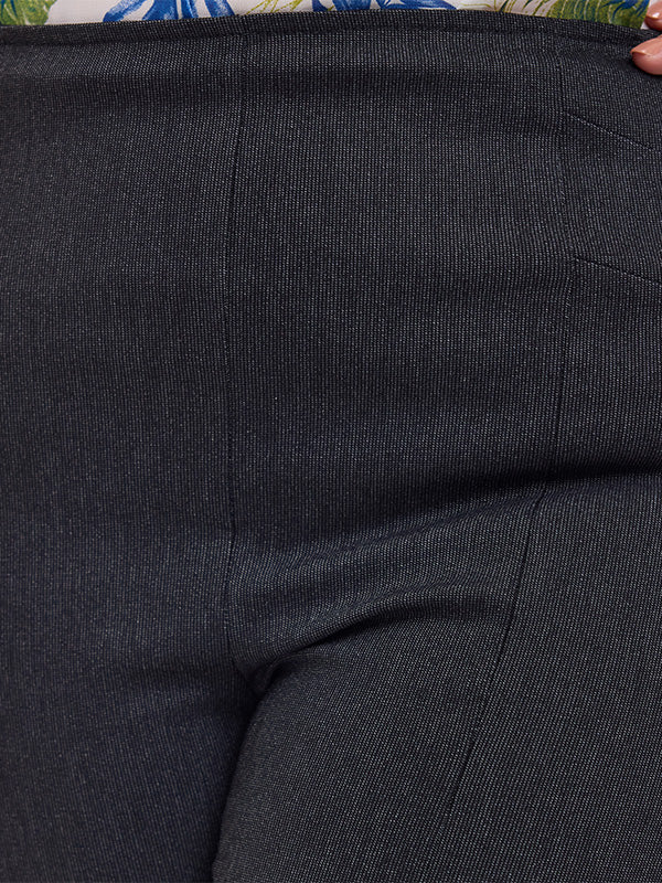 Legging con cortes en delantero