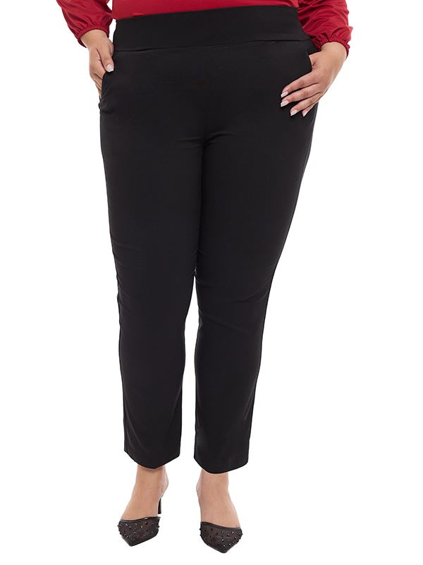 Pantalón liso con elástico en cintura y bolsas