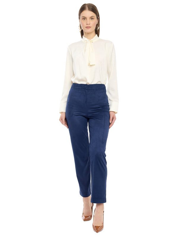 Pantalón Suede con Pinzas Cintura Alta y Corte Skinny
