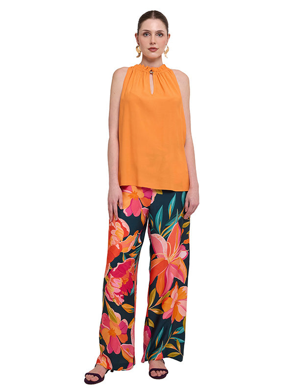 Blusa Cuello Halter con Herraje al Frente