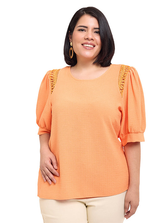 Blusa con Detalle de Encaje en Sisas