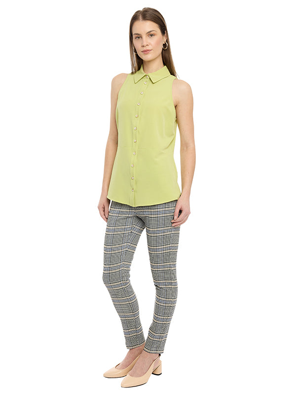 Blusa De Tafetán Lisa Sin Mangas Con Cuello Camisero Y Botones