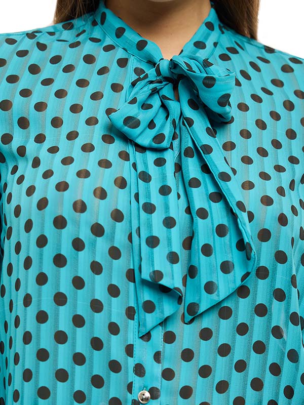 Blusa de Chifón Estampada con Lunares y Corbata al Cuello