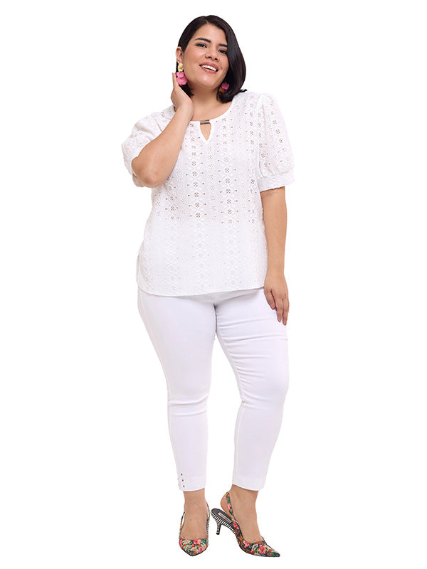 Blusa de escote redondo con herraje y manga abullonada