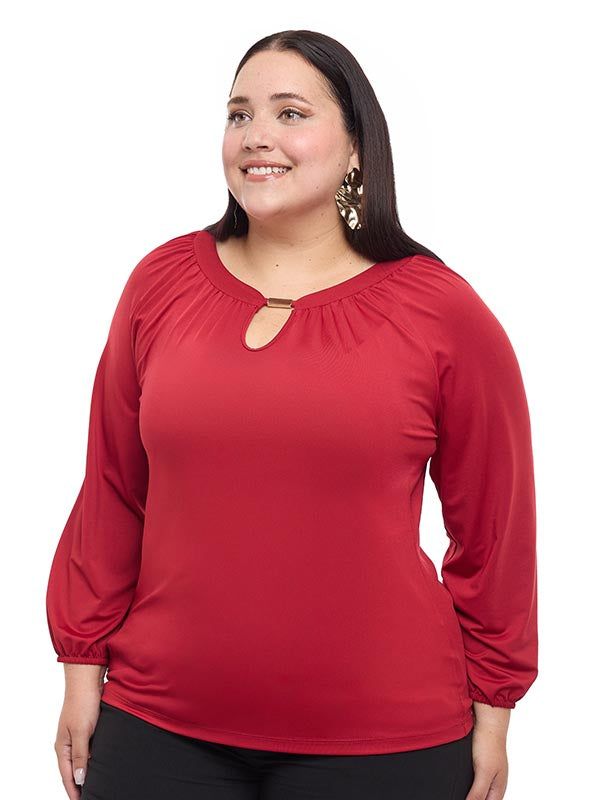 Blusa lisa con herraje en escote